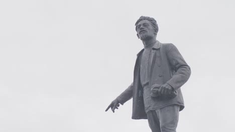 statue of a man