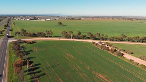 Tren-De-Carretera-En-La-Autopista-Australiana-En-El