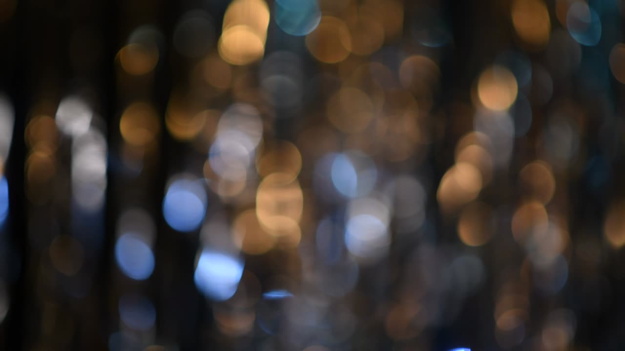 fondo del movimiento de cintas de plata y oro