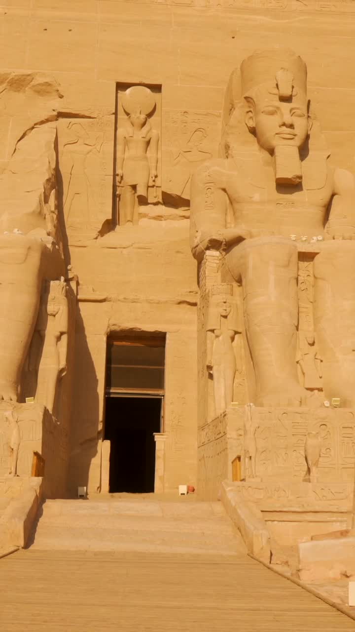 Chrám Abu Simbel v Egyptě