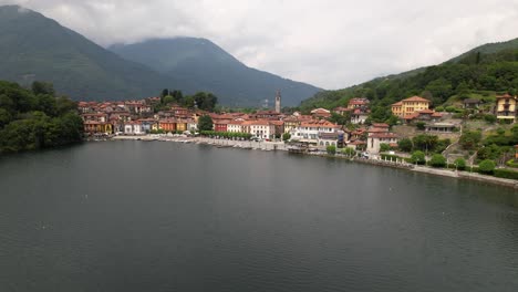 Drohnenflug-Zur-Stadt-Mergozzo-Am-Lago-Di-Mergozzo-In-Norditalien