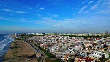 Rising-shot-of-California's-condensed-coastal-town-of-Manhattan-Beach