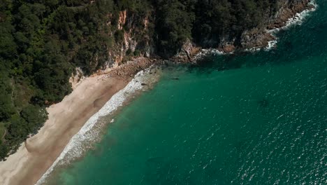 Reveal-of-Coromandel-Peninsula's-Cathedral-cove