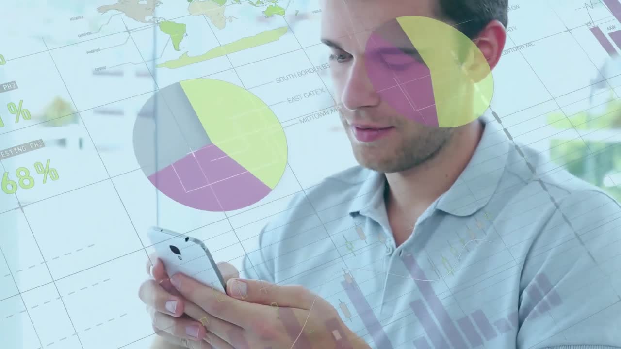 animación de procesamiento de datos estadísticos contra el retrato de un hombre caucásico usando un teléfono inteligente