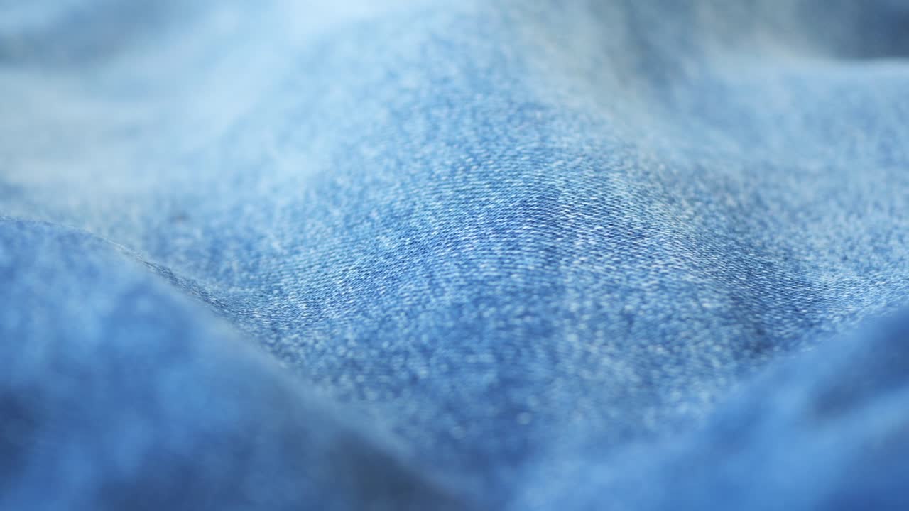 Prossimo piano di tessuto denim blu