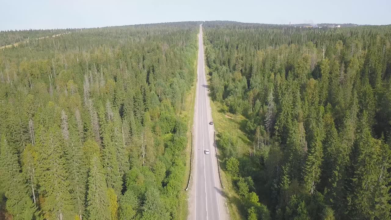 vista aérea de la carretera forestal