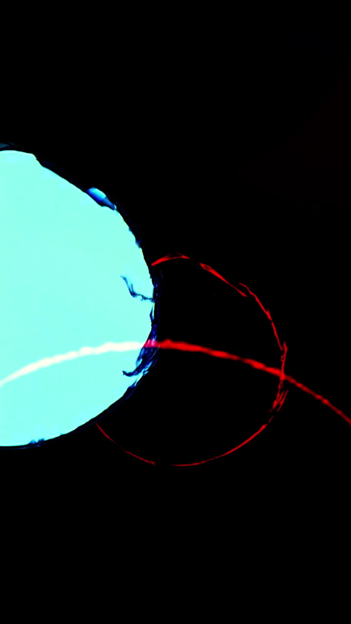 Fughe di luce colorate astratte e transizioni con bruciatura pellicola