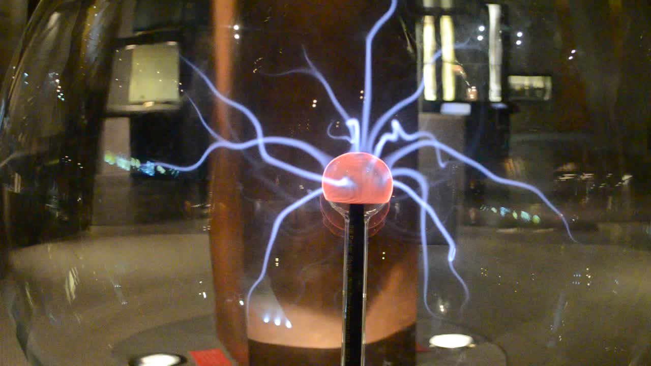 CosmoCaixa Barcelona je vědecké muzeum nacházející se v Barceloně, Španělsko