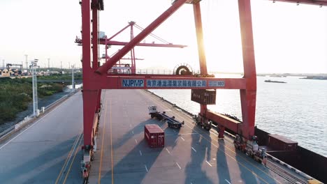 large loading and unloading equipment at the port