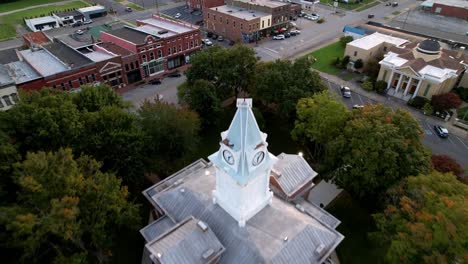 aerial over simpson county courthouse in franklin kentucky