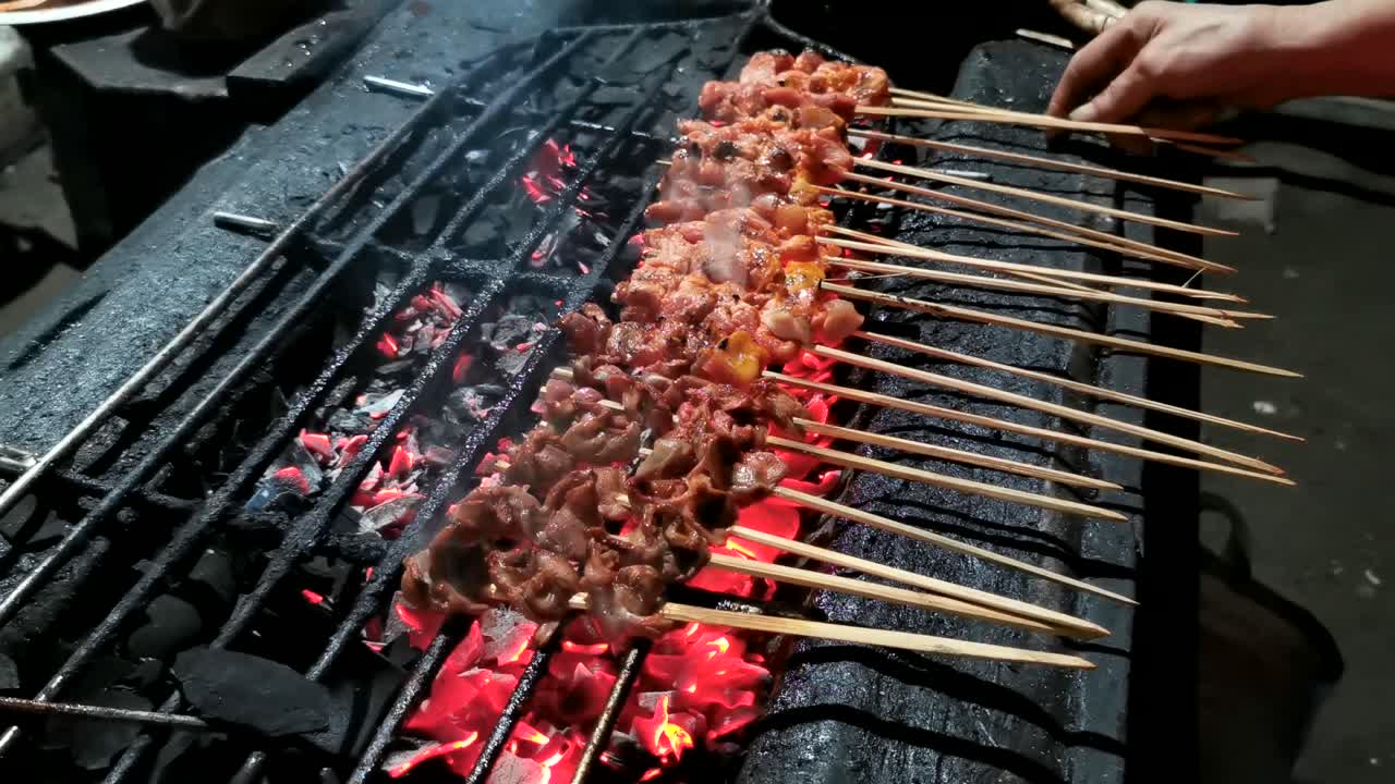 barbacoa de mollejas de cerdo y pollo