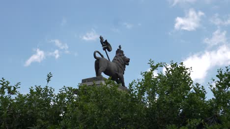 Lion-Statue-in-Addis-Ababa,-symbol-of-the-country