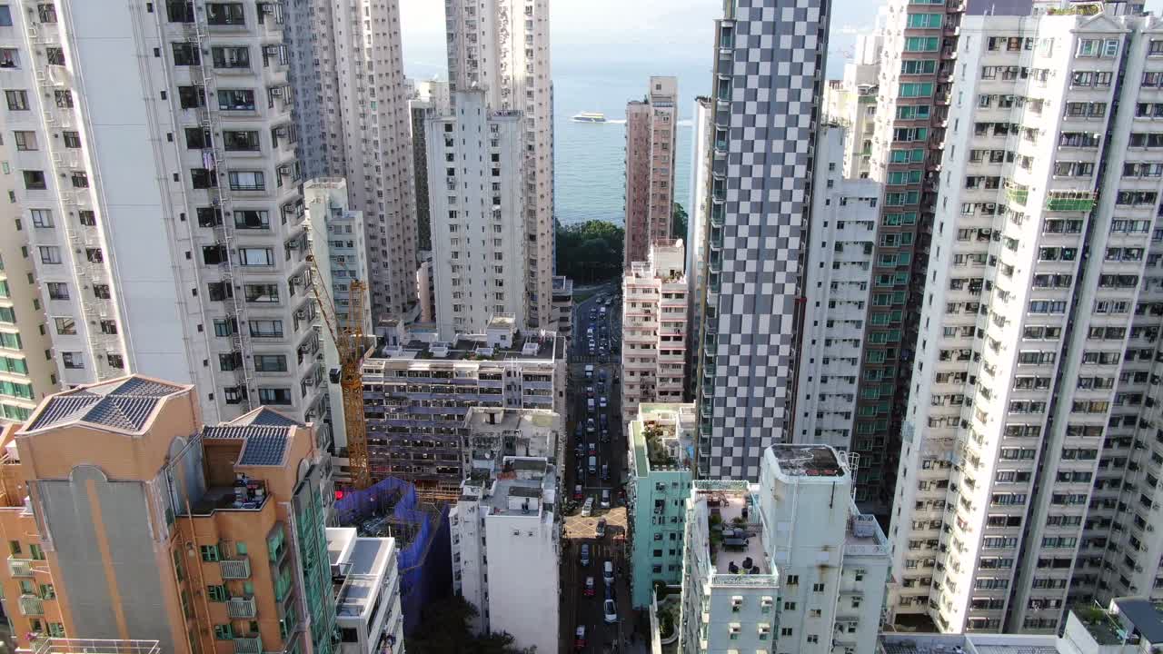 홍콩 시내의 메가 주거용 건물과 교통, 조감도