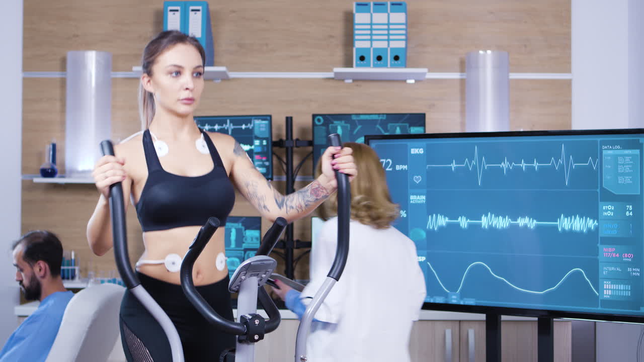 여성 스포츠 과학 의사, 여성 운동 선수, 인내