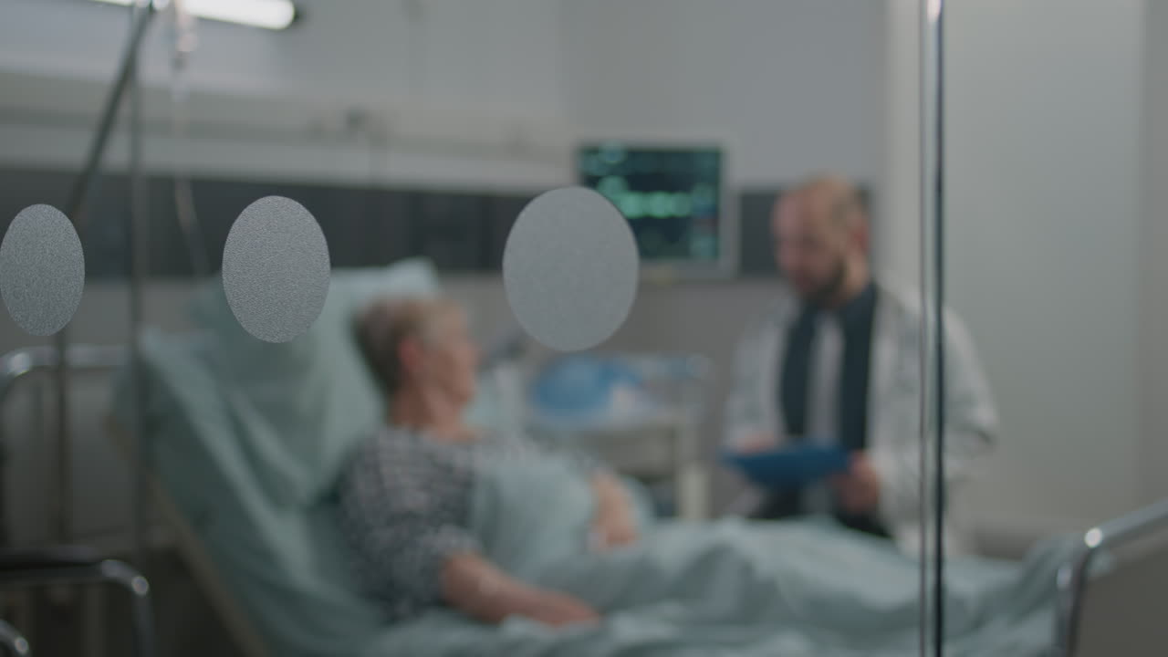 Medic discussing about treatment procedure with ill woman