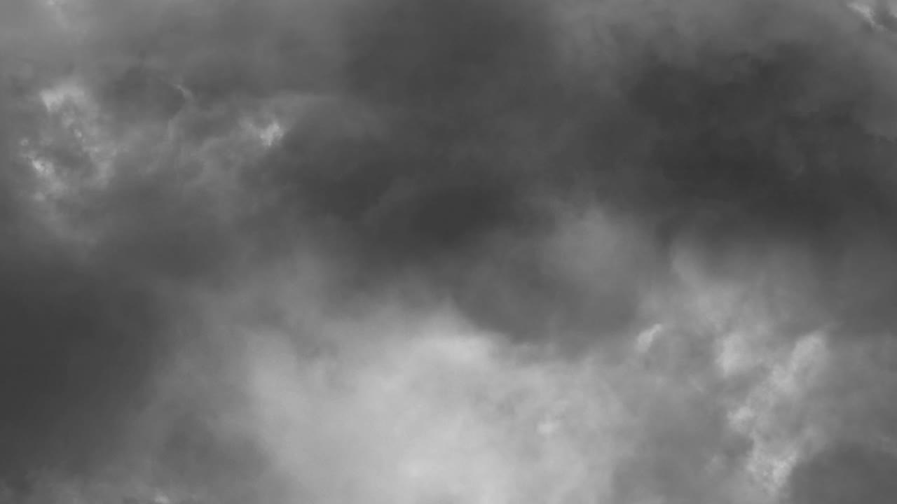 4k 적란운과 뇌우