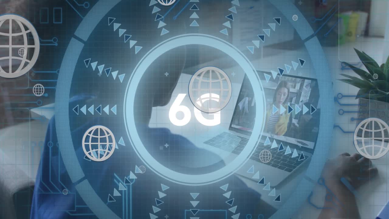 Animazione di banner di testo 6G su donna afroamericana che fa una videochiamata sul laptop in ufficio.