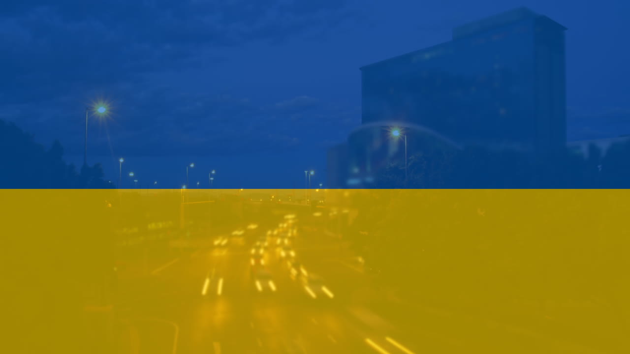 Animazione della bandiera dell'Ucraina su città e traffico stradale