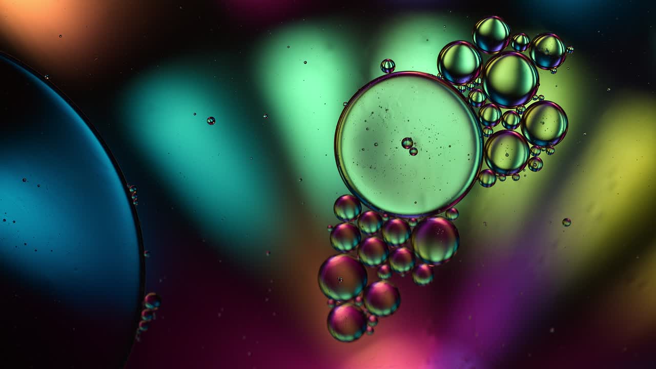 abstract colorido alimentos gotas de aceite burbujas y esferas que fluyen