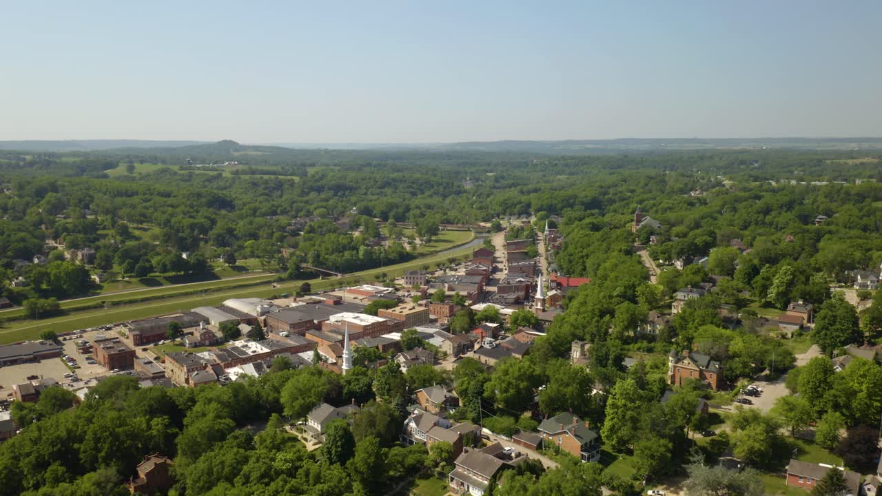 alta vista aérea de galena, illinois en verano