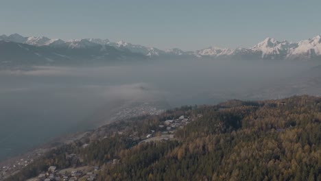 Wide-rotating-Aerial-of-epic-panoramic-mountain-view-of-European-Alps,-Switzerland
