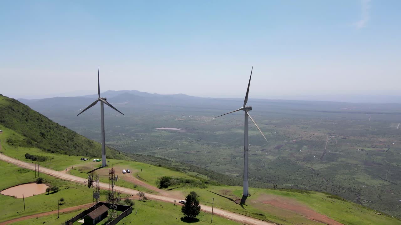 energía verde generada por un molino de viento en nairobi, kenia, usando una central eléctrica de energía verde que lucha contra el cambio climático