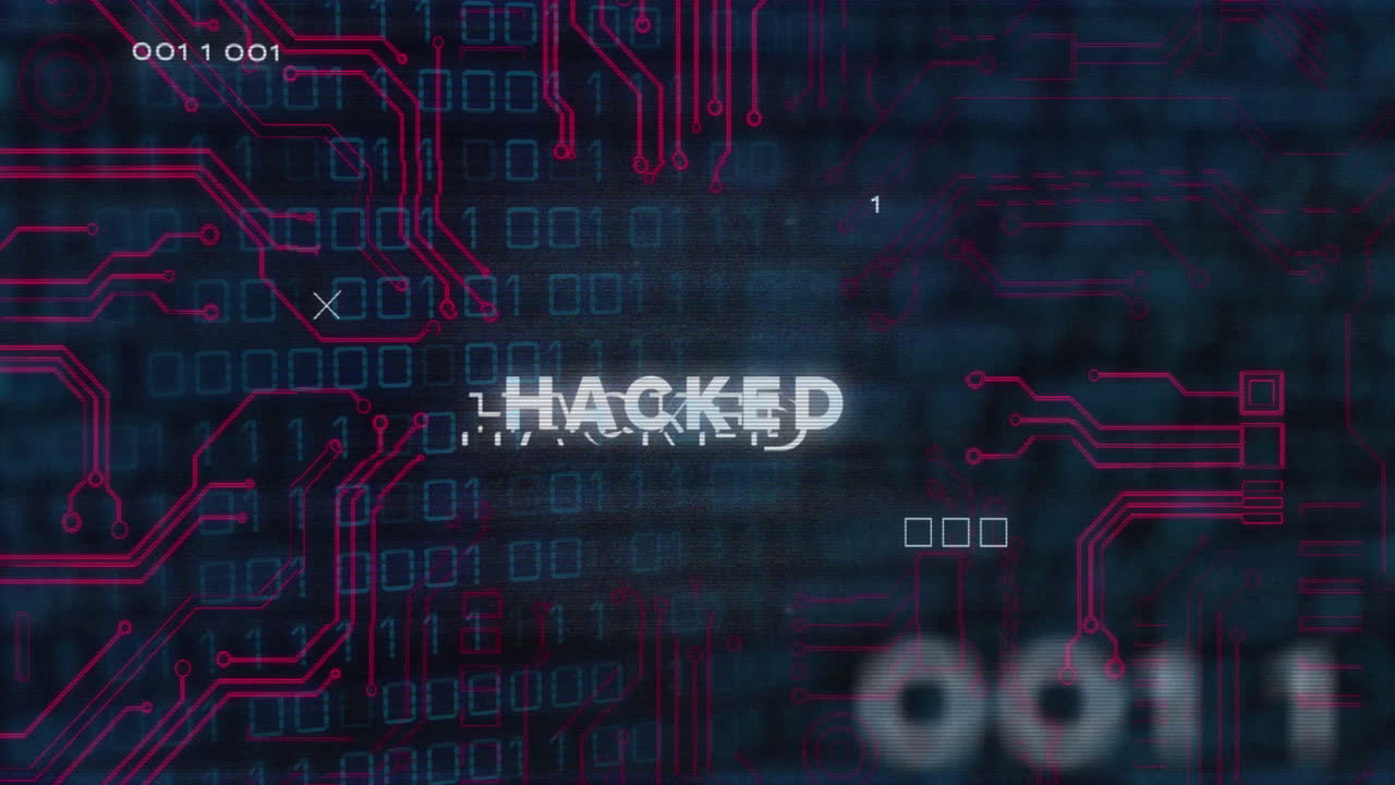 animación de texto hackeado sobre placa de circuitos digitales y fondo de código binario