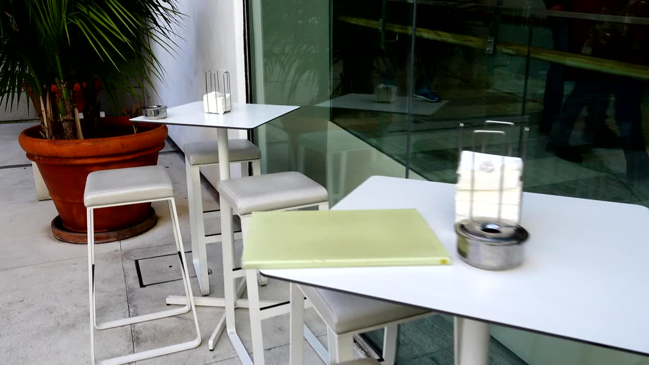 Street cafe, interior.