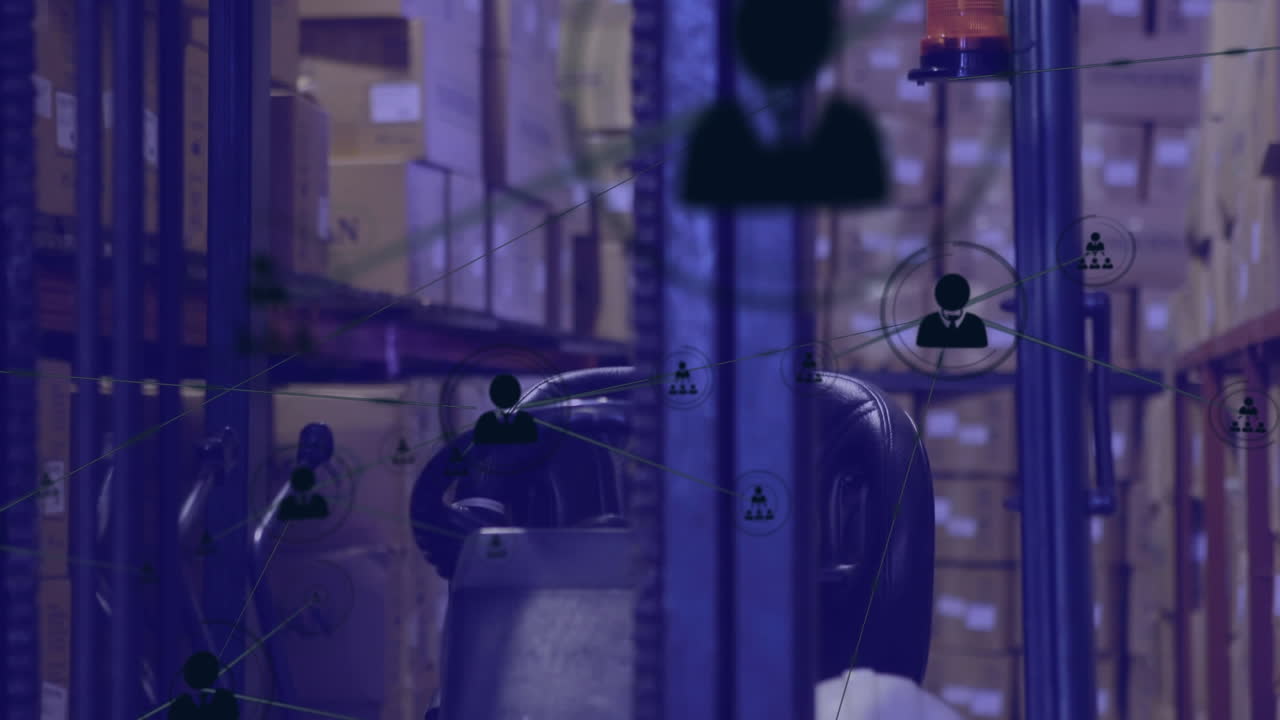 프로필 아이콘의 네트워크 창고에서 포크리프트 기계 차량에 대항하여