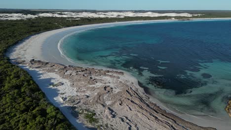 deserted wylie bay rock beach, esperance area in western australia