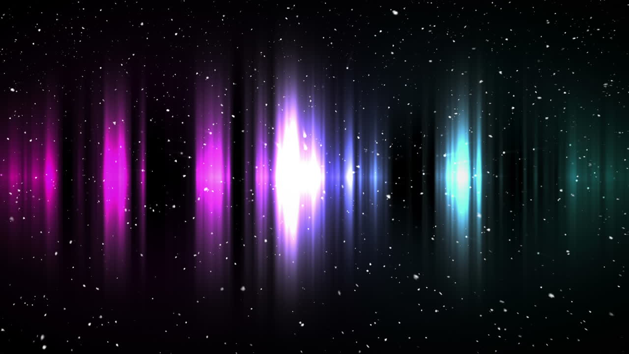 luces de color púrpura y azul con nieve