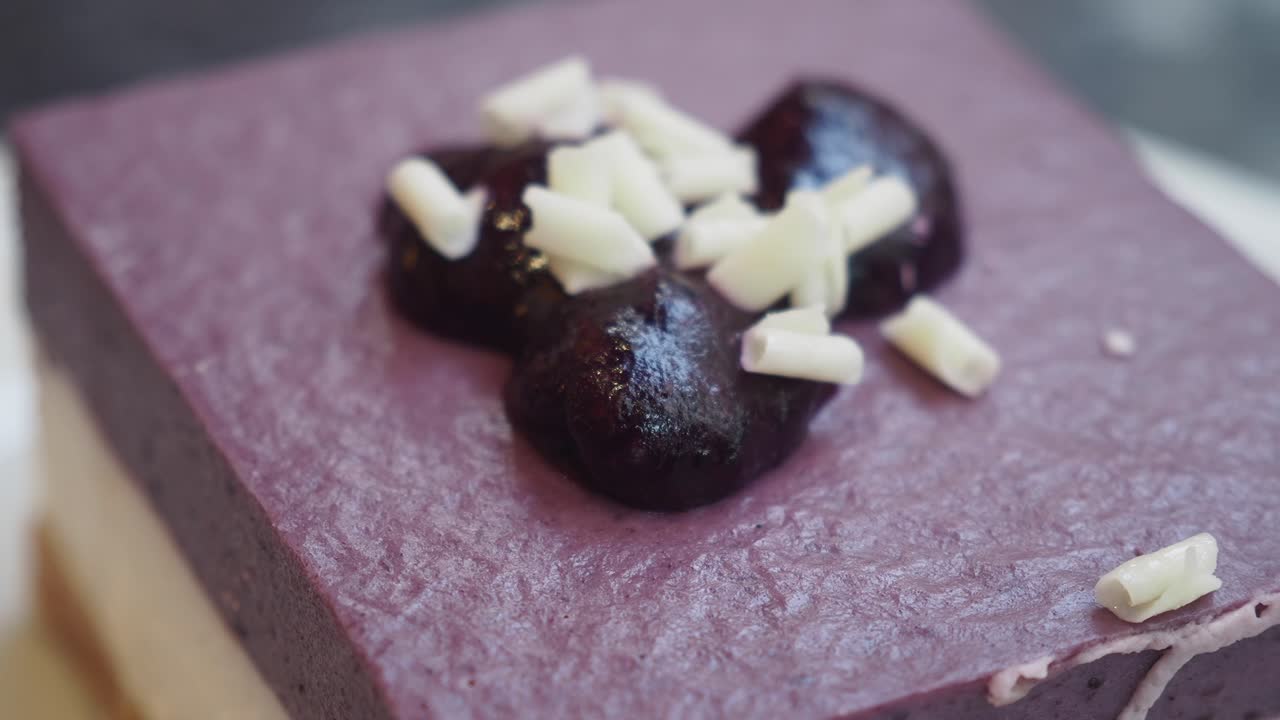 Purple Blueberry Cheesecake with White Chocolate