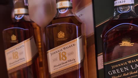 johnnie walker whisky bottles