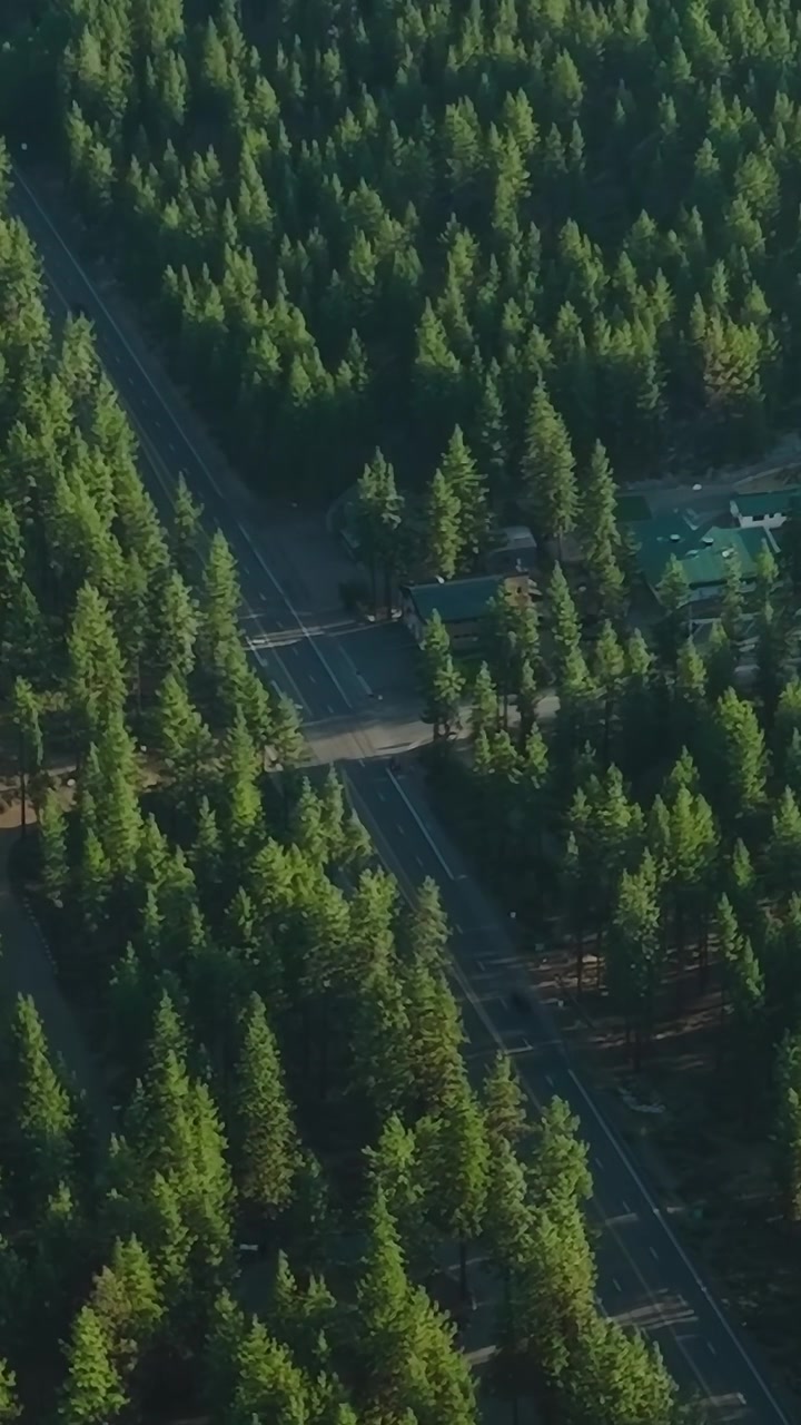 Udforsk naturskønne steder i nærheden af Lake Tahoe i Nevada og Californien