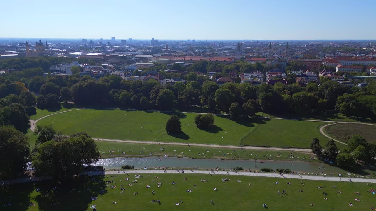 영국 정원  ⁇ 니히 독일 바이에른, 여름  ⁇ 은 파란 하늘 23일
