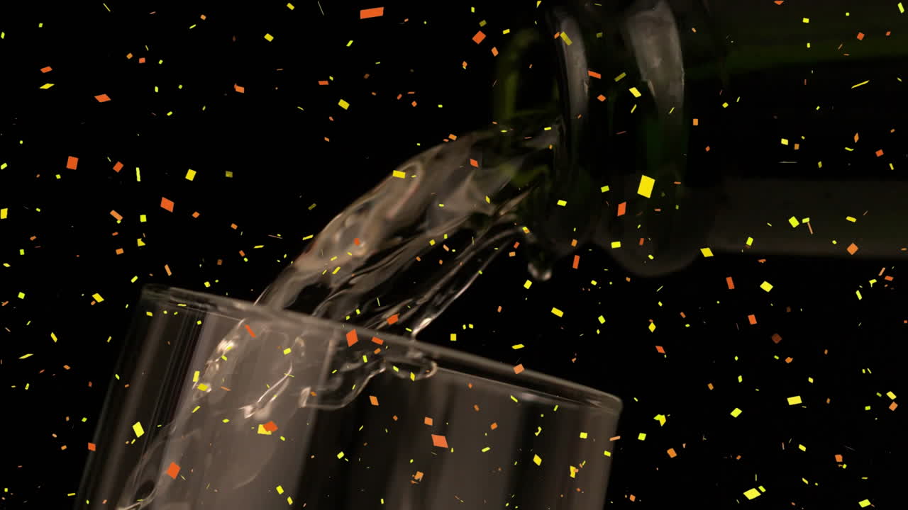 콘페티가 떨어지고  ⁇ 페인이 유리잔에  ⁇ 여있는 애니메이션