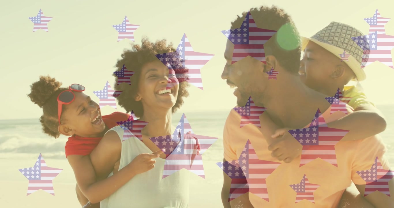 Animace americké vlajky s hvězdami nad usmívající se afroamerickou rodinou užívající si na pláži