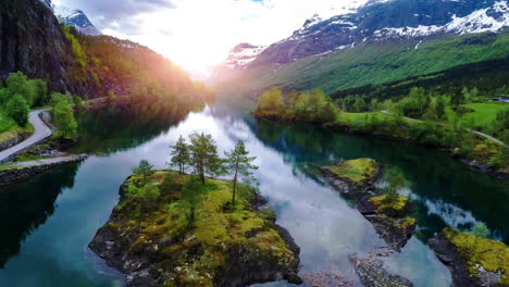 Imágenes-Aéreas-De-La-Hermosa-Naturaleza-De-Noruega.