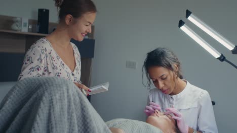 Eyebrow Training Session