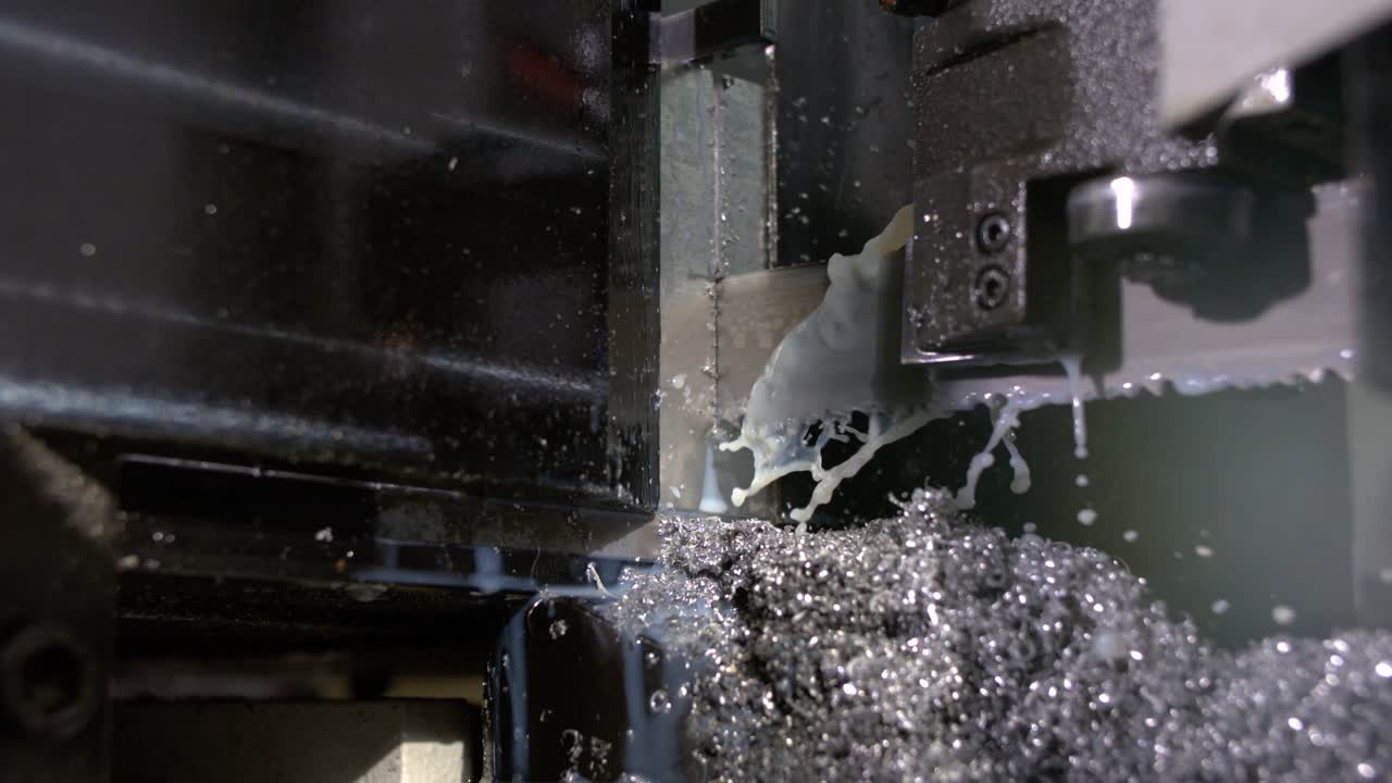 밴드  기계, 금속 가공을 위한 벨트 기계, 슈퍼 느린 동작으로 금속 작업