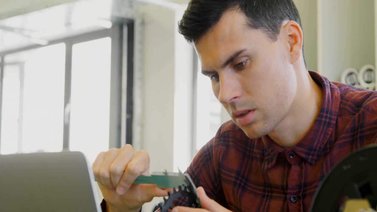 diámetro de control mecánico del anillo de la cadena con pinzas de vernier 4k