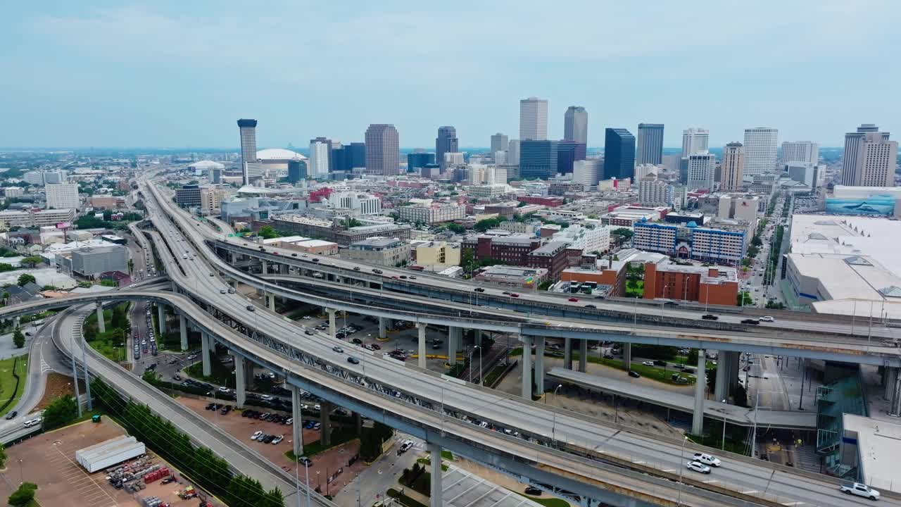 Panoramic View Of The Pontchartrain Expressway In New Orleans, Louisiana, USA. Aerial Wide Shot