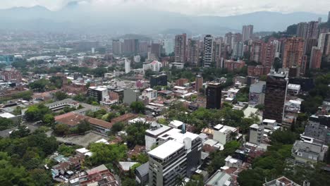 View-Of-The-El-Poblado-Neighborhood,-In-Medellín-Colombia