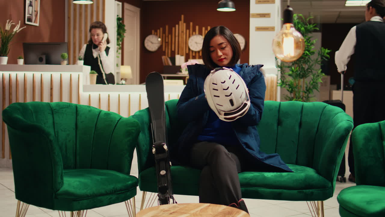 겨울 스포츠 를 준비 하는 여자