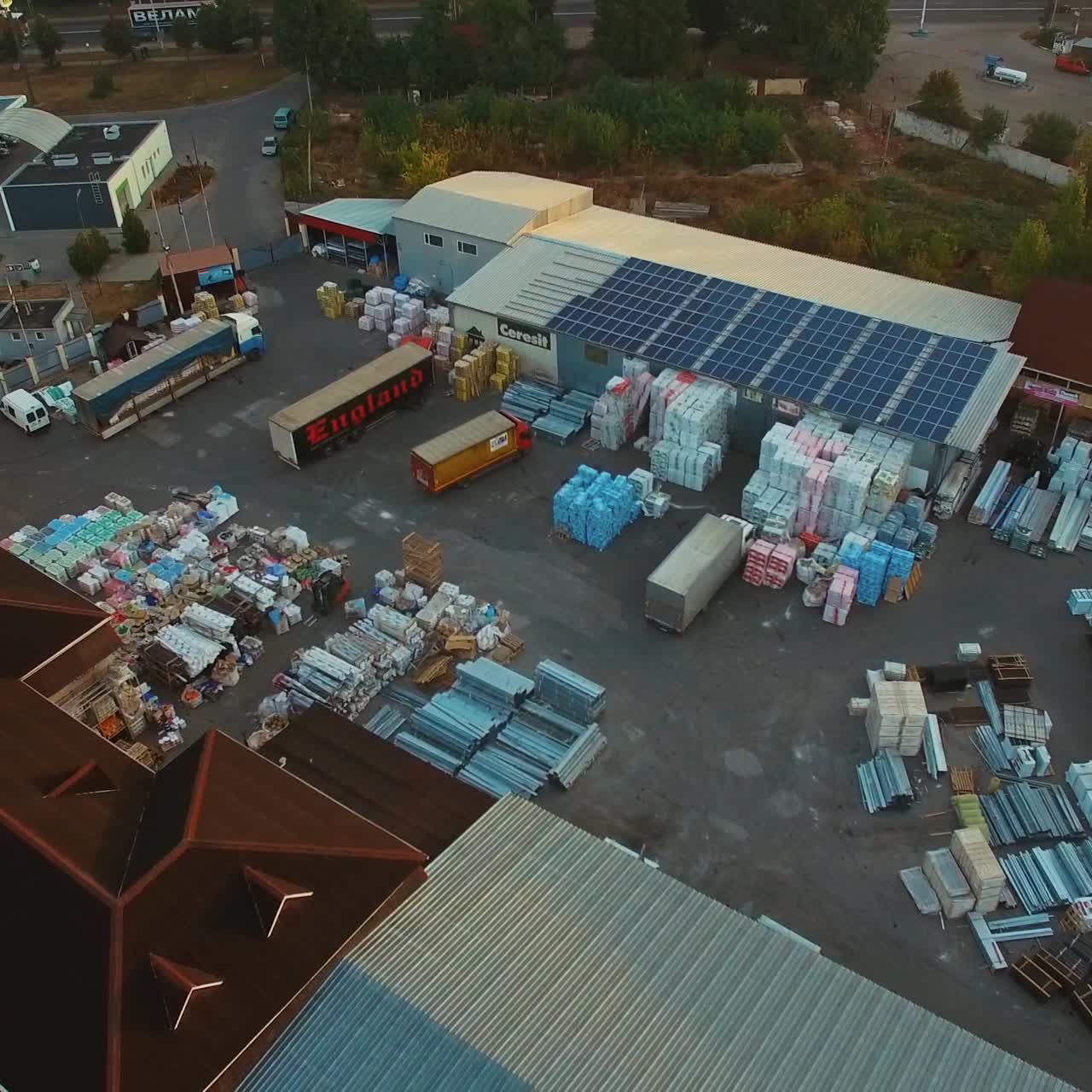 Logistic transportation terminal