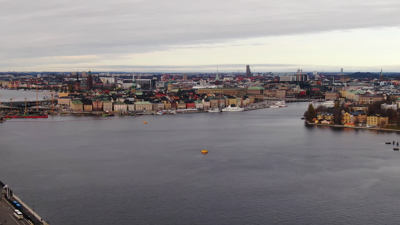 horizonte de la ciudad de estocolmo desde lejos