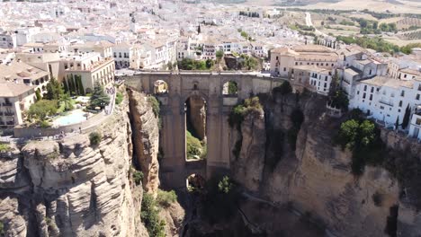 Vista-Aérea-De-La-Cultura-Española-Del-Pueblo-Turístico,-Tradicional-Y-Andaluz.