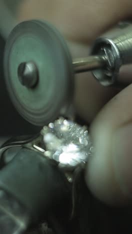 art of making a jewel