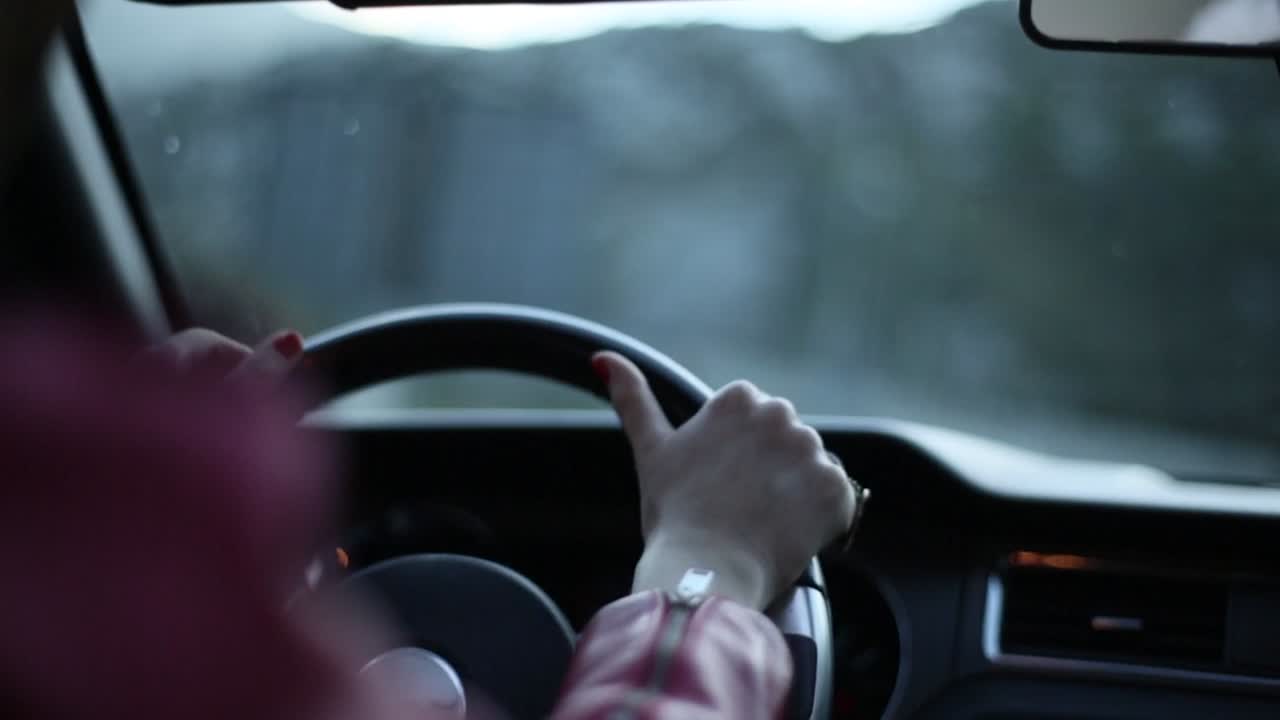 밤에 운전하는 것