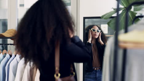 Woman,-shopping-and-summer-sunglasses-in-mirror